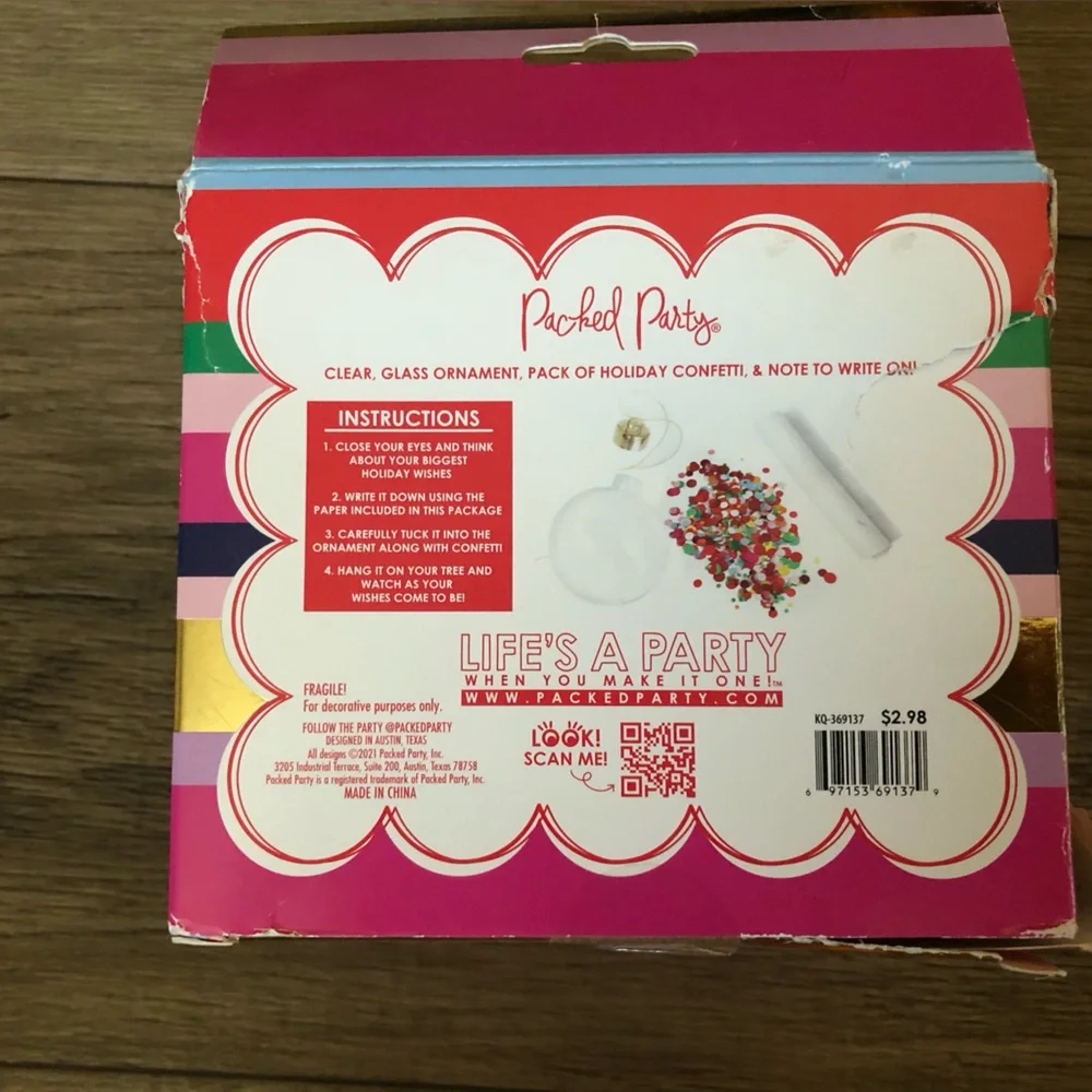 New in box!!Packed Party Holiday Wishes Ornament Kit